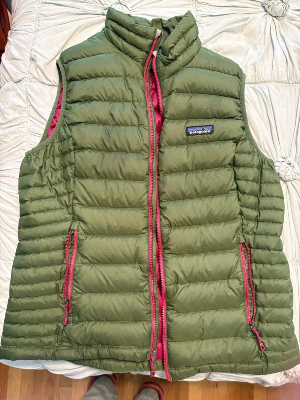 Patagonia Green Puffer Vest with Pink Trimmed Zippers
